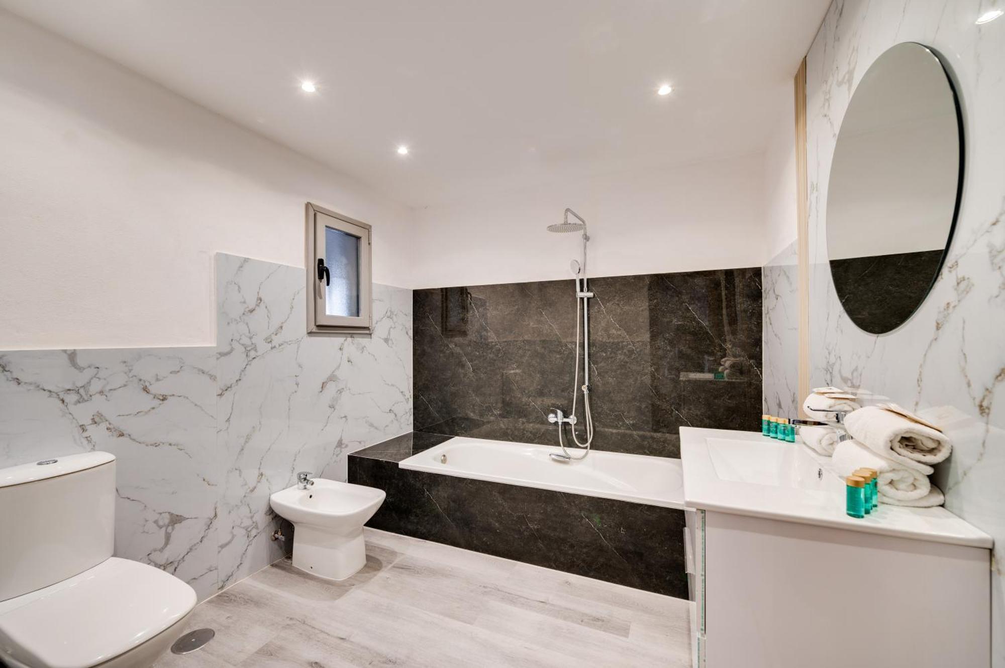 Vacation Marbella I Stylish 5Bdr Penthouse, Sea And Marina View Appartement Buitenkant foto